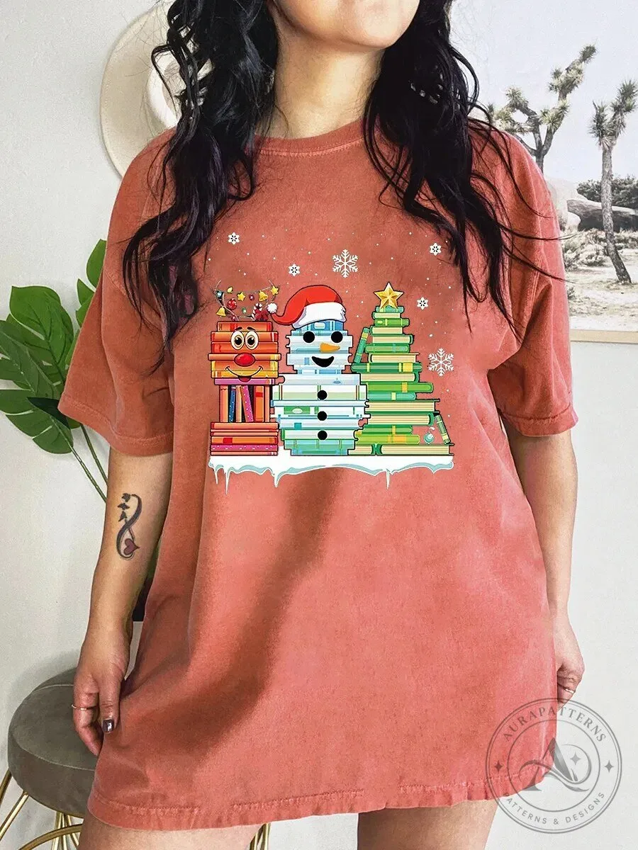 Cute Snowman Book Stack Christmas Tree Holiday Graphic T-Shirt