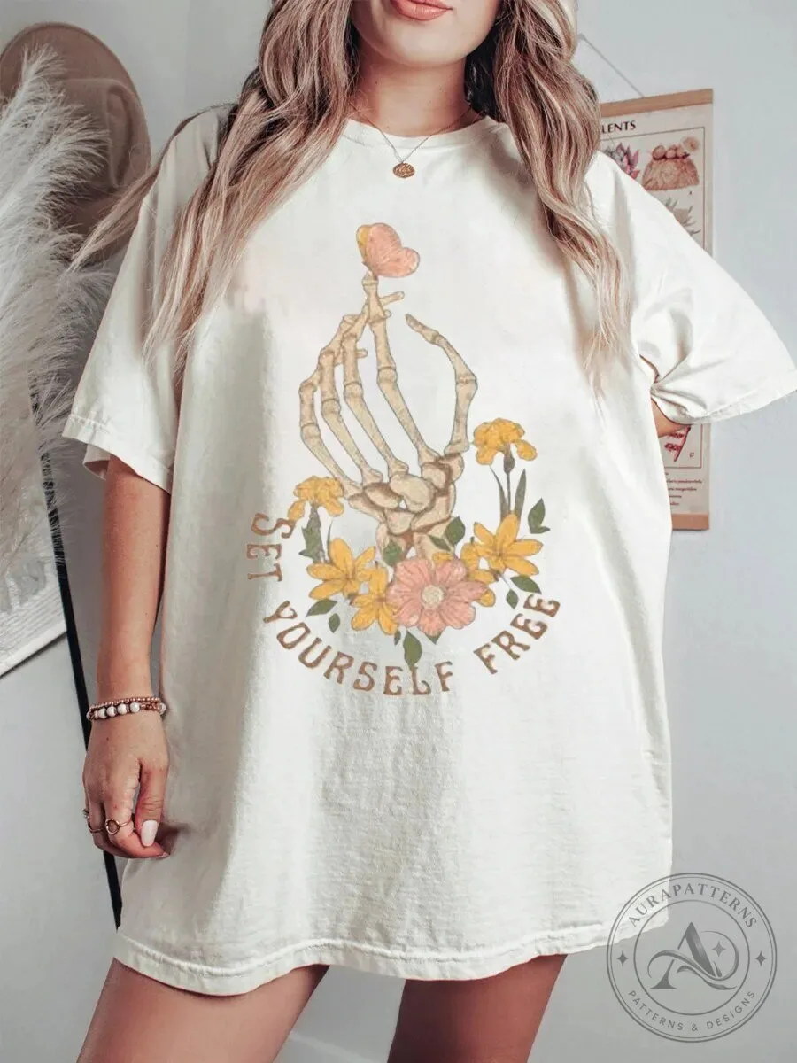 Set Yourself Free Skeleton Hand Butterfly Flowers Oversized T-Shirt